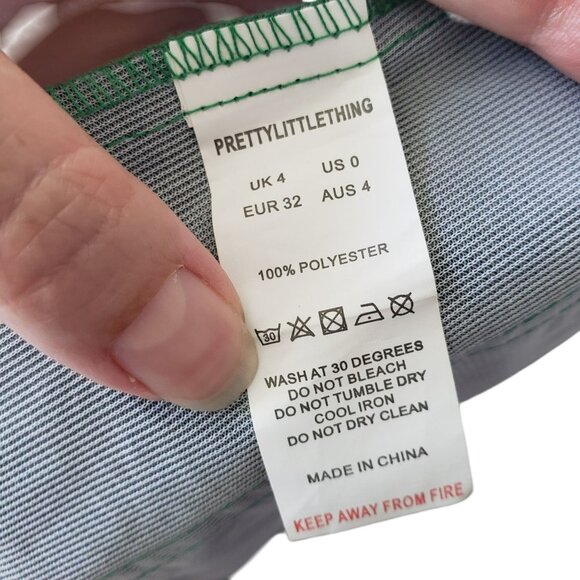 PrettyLittleThing Cobie Green Coachella Holographic Jacket Disco Carnival Shiny - Picture 12 of 12